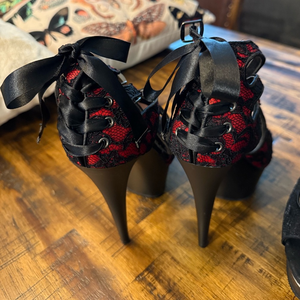 2 pairs Pleaser Heels bundle! lace, satin, and bowtie! sz 7 red/black - Picture 4 of 8